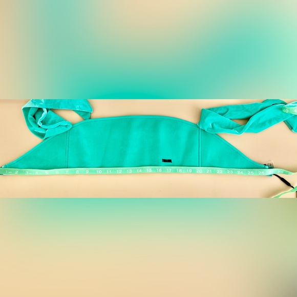 NWT Triangl Bikini top size Large - Picture 7 of 9